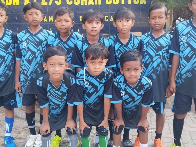 Tim Sepak BOla SDN 2 Curah Cottok Ikut Serta Memeriahkan HUT RI 2025